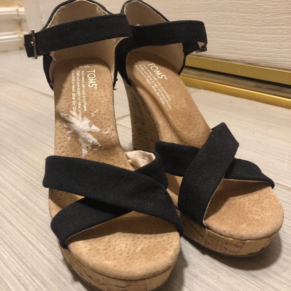 NIB Toms Canvas Wedge Sandals